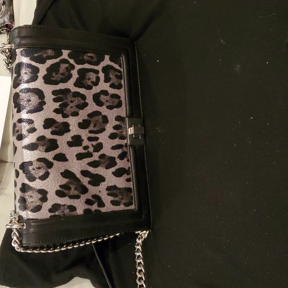 Handbag - Picture 2 of 3